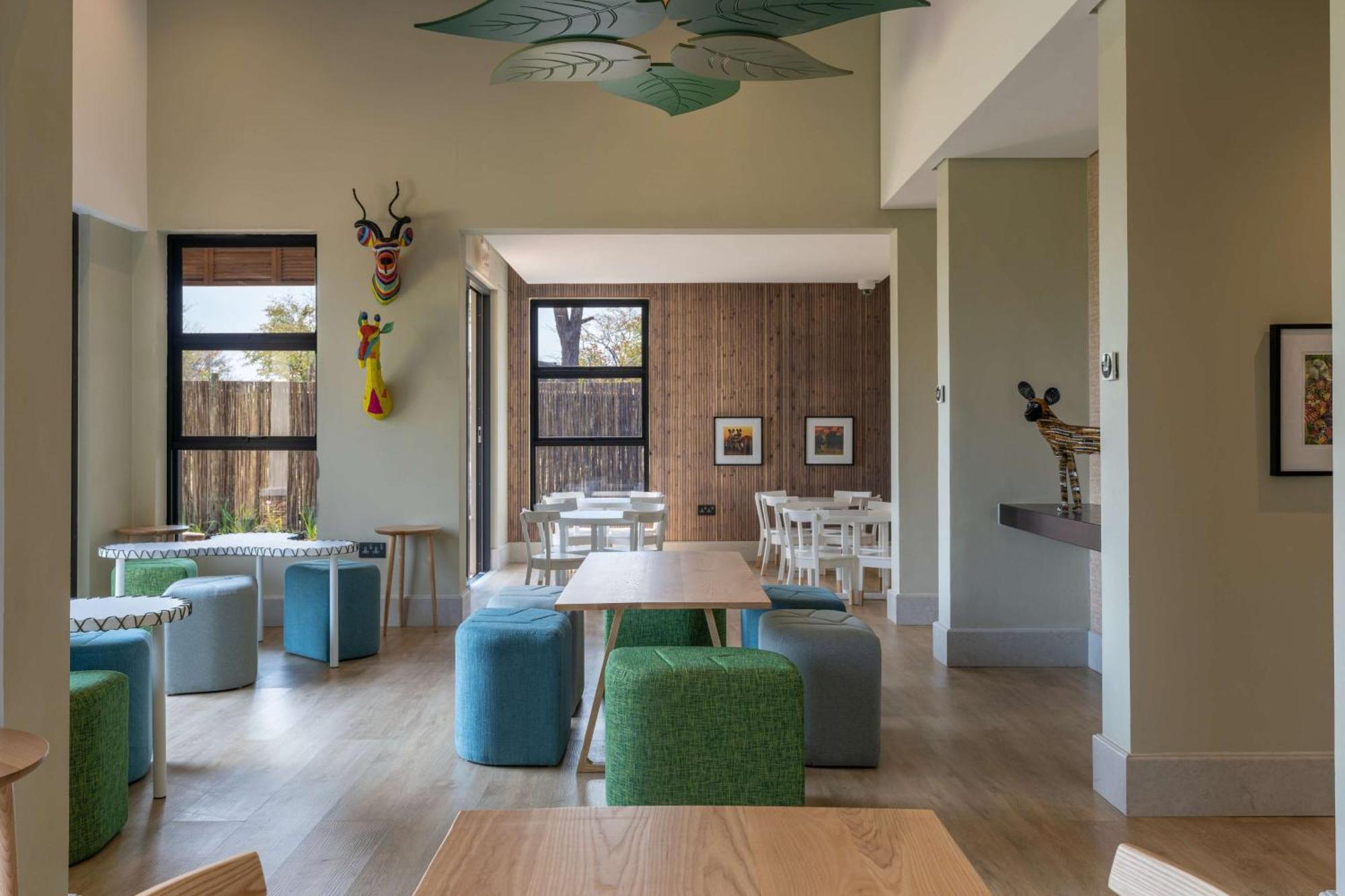 Radisson Blu Mosi-Oa-Tunya Livingstone Resort エクステリア 写真