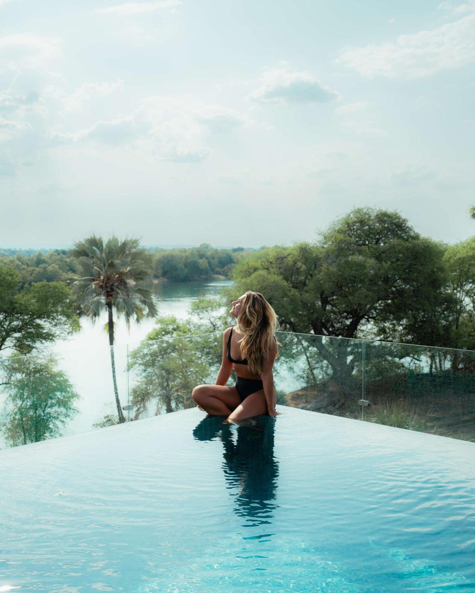 Radisson Blu Mosi-Oa-Tunya Livingstone Resort エクステリア 写真