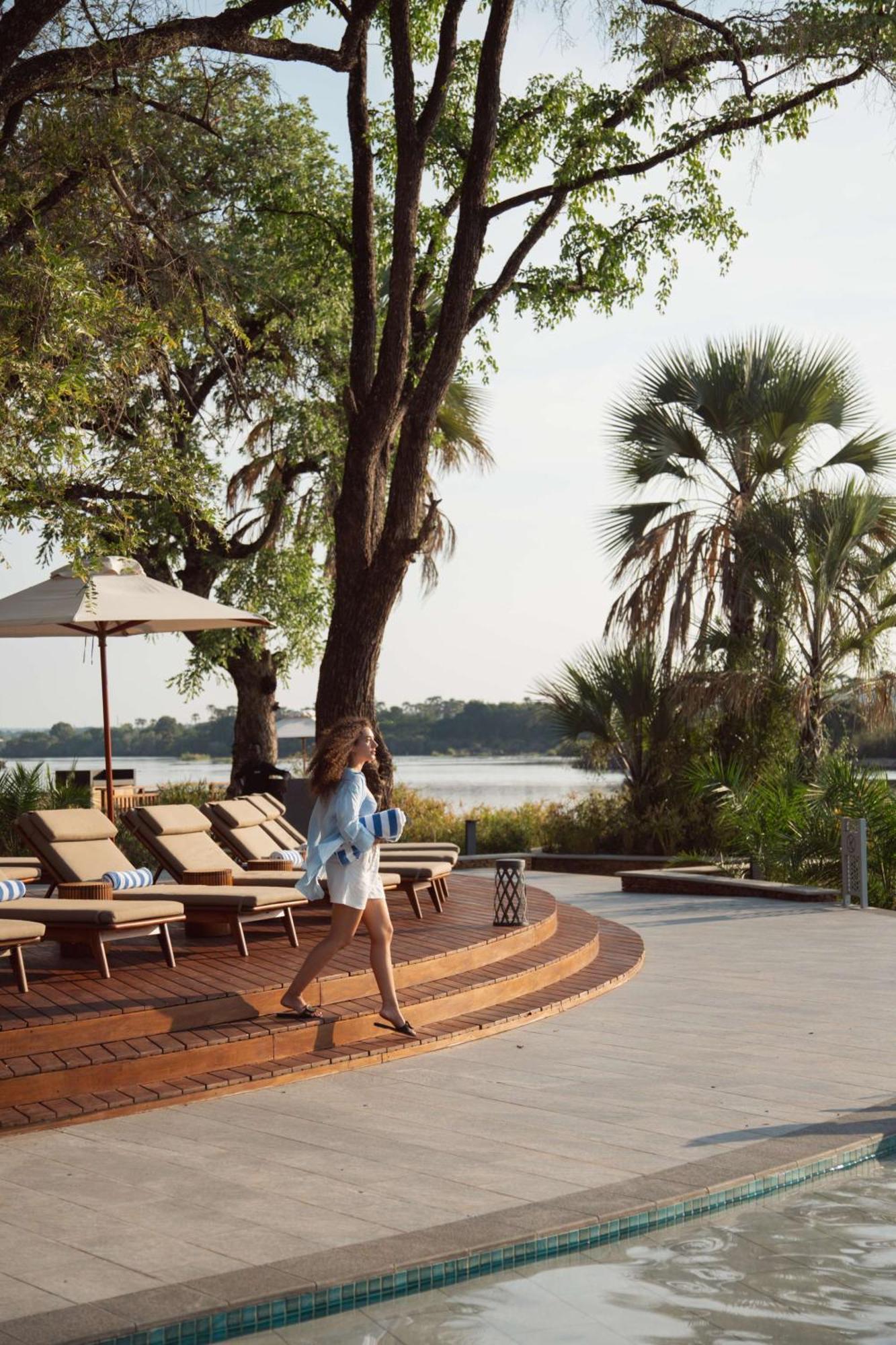 Radisson Blu Mosi-Oa-Tunya Livingstone Resort エクステリア 写真